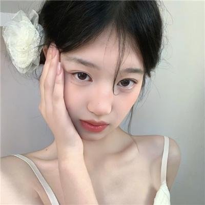 顾盼生香